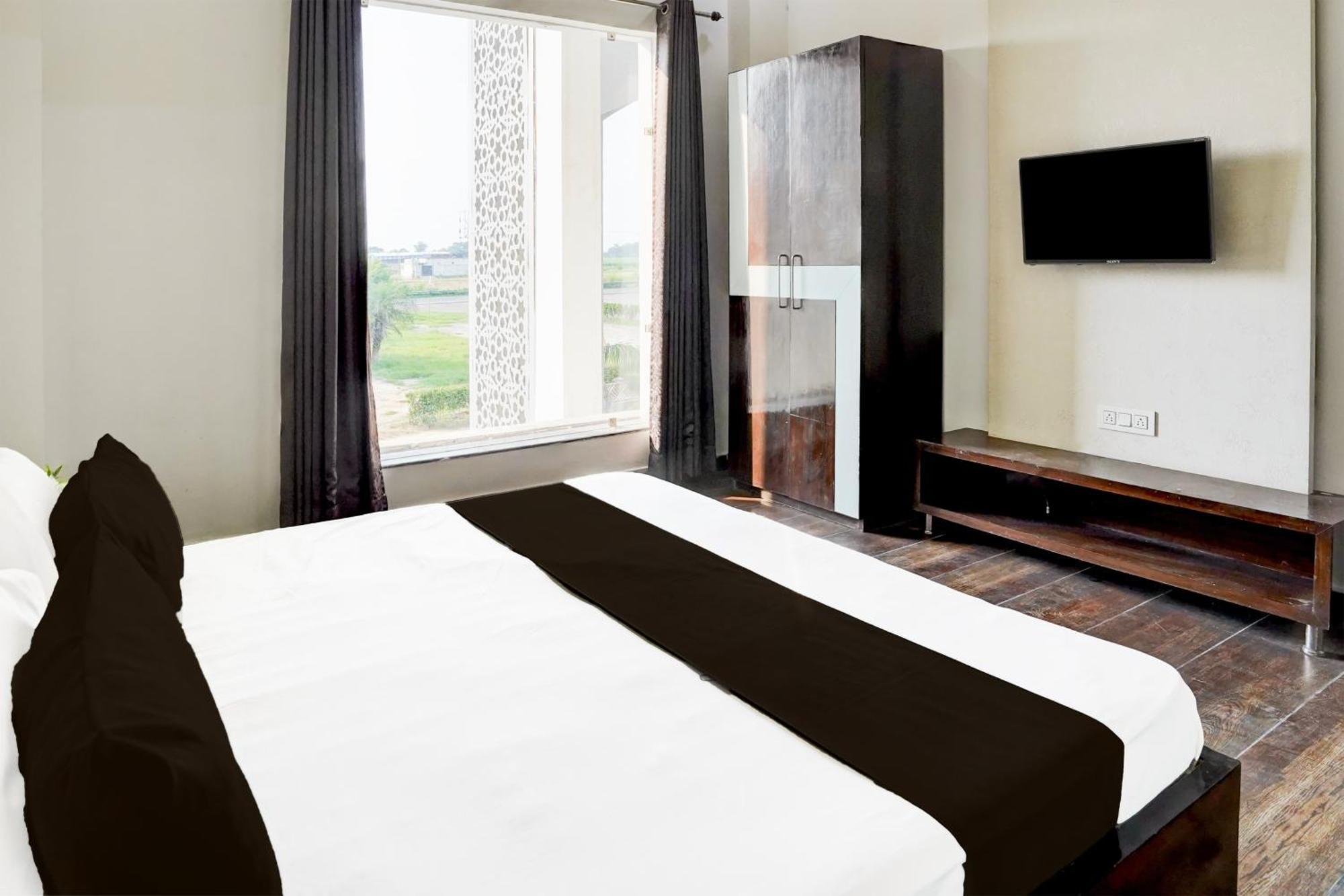 Collection O The God'S Palace Resort Meerut Extérieur photo