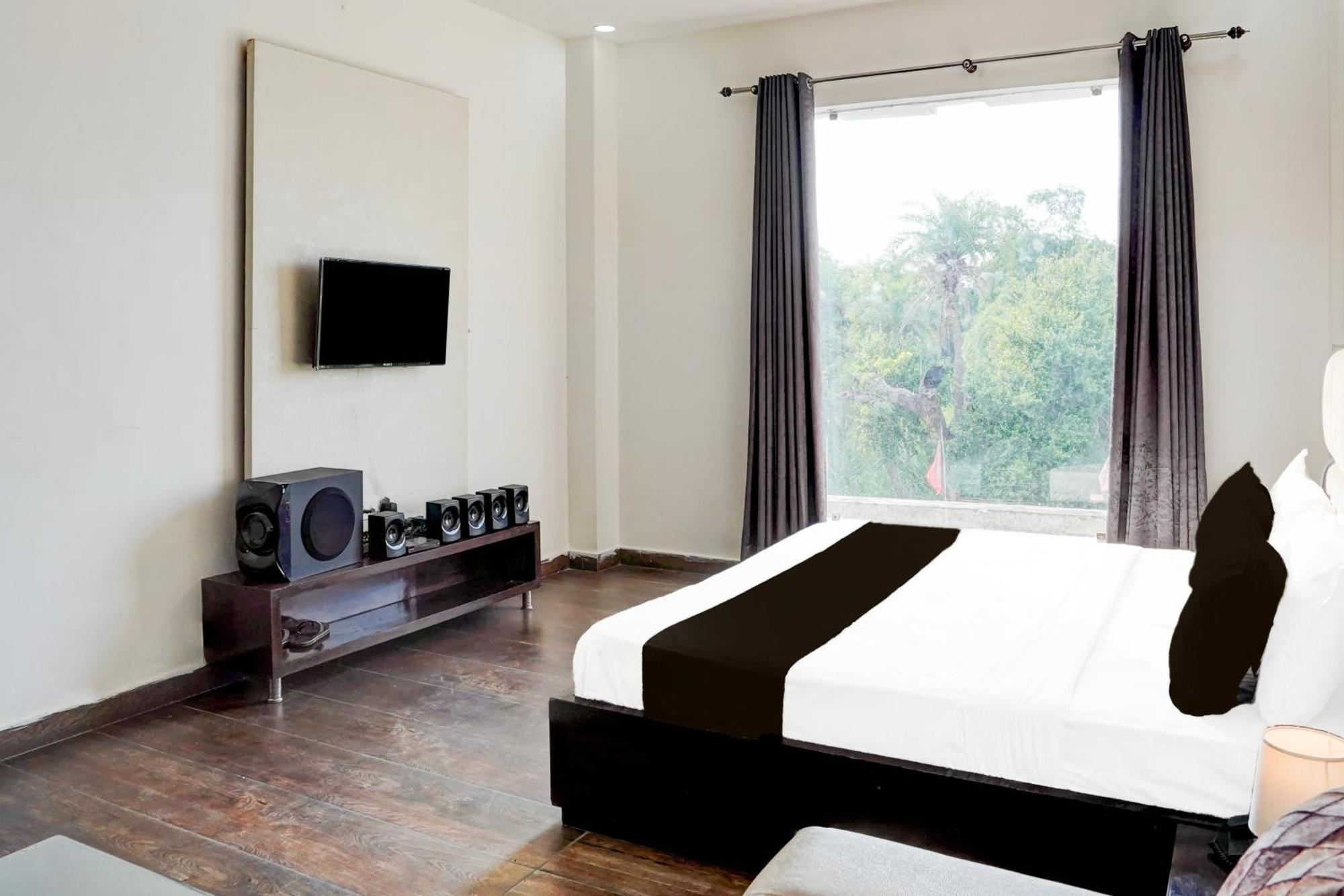 Collection O The God'S Palace Resort Meerut Extérieur photo